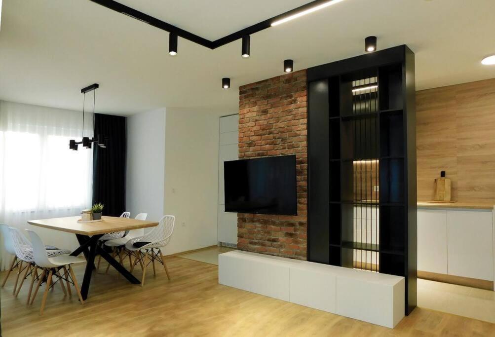 Queen'S Luxury Apartment Ochryda Zewnętrze zdjęcie